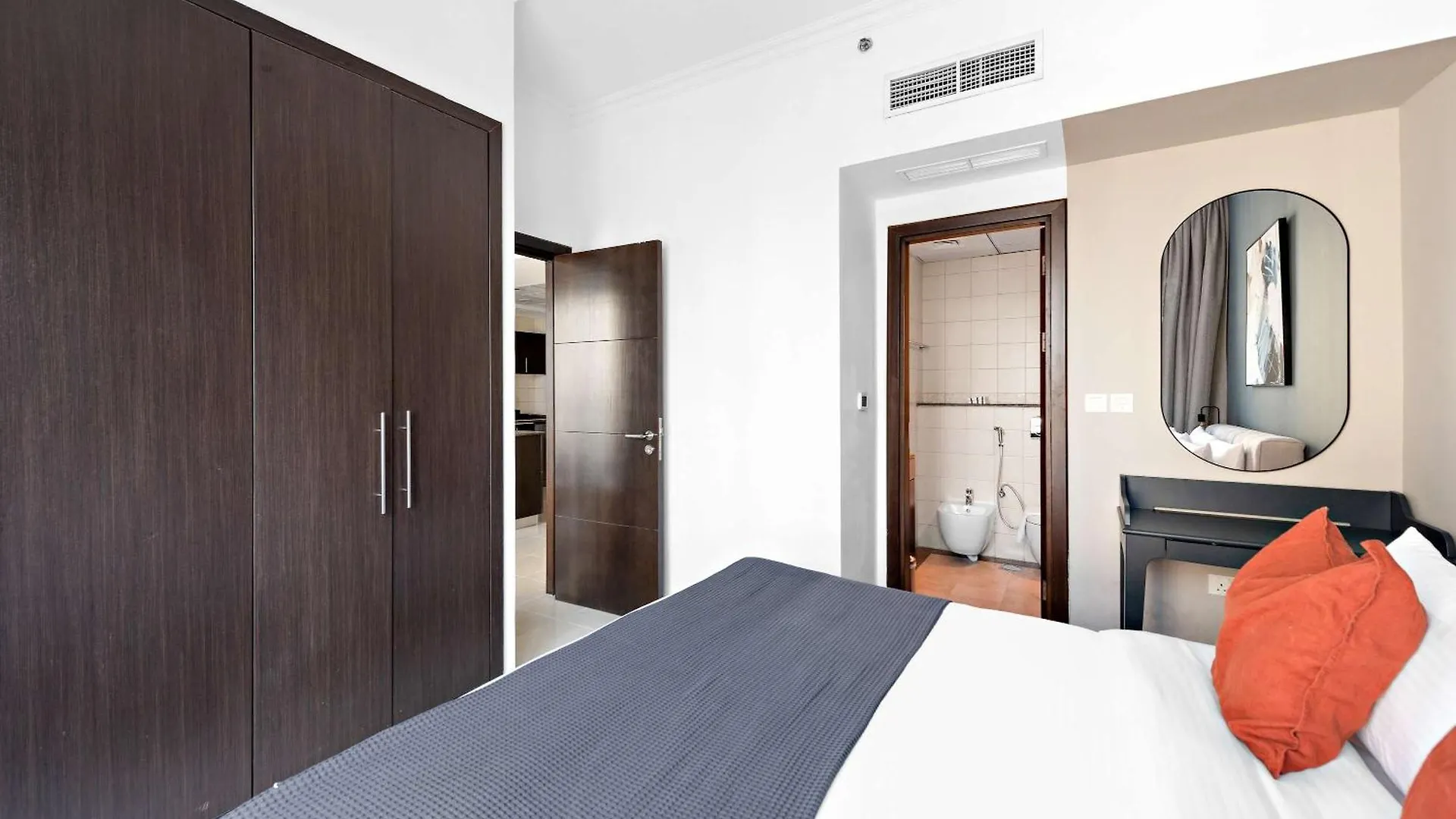 Apartment Silkhaus In Bay Central Near Metro Dubai United Arab Emirates